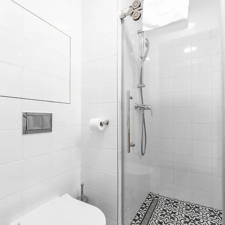 アパート Oomph *