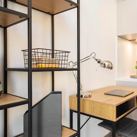 Oomph Apartament *
