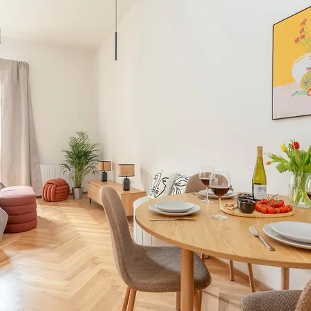 Oomph Apartment Prag