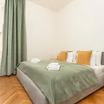 Apartamento Oomph